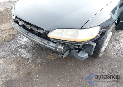 1998 Honda Accord Ex V6 из США, поврежденный, VIN 1HGCG1659WA001587